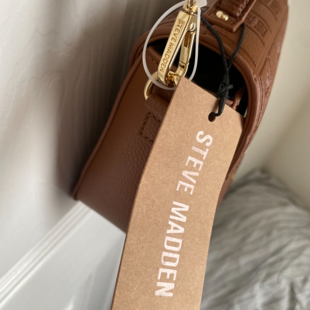 Crossbody Bag - Picture 4 of 9